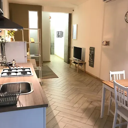 Garibaldi 4* Neapel
