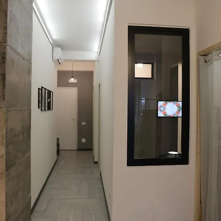 Garibaldi Bed and Breakfast Νάπολη